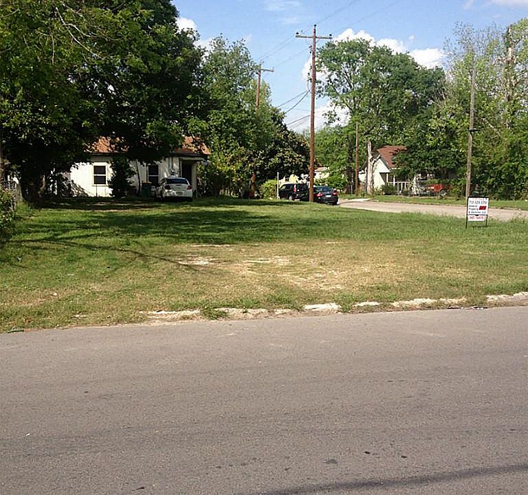 1st image of 120 E Jack Ave