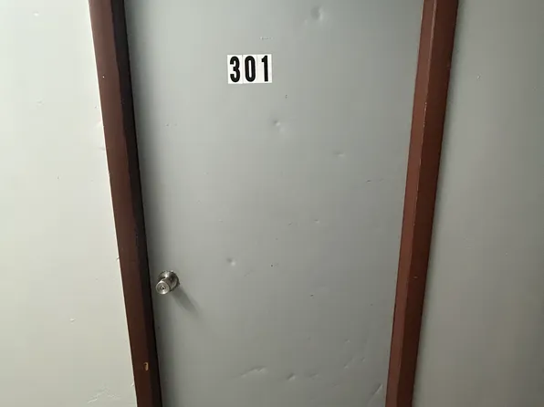 131 Wood St, California, PA