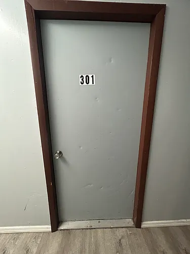 131 Wood St #301 Photo 1