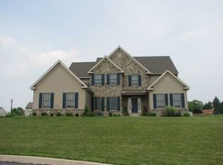 2420 Oakmont Rd, Dover, PA 17315
