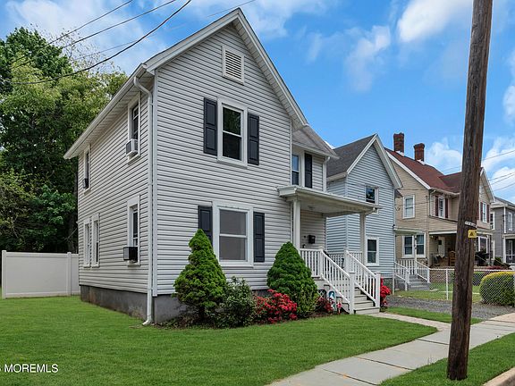 2nd image of 4 Conover Street
