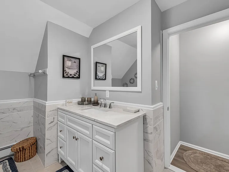 512 Main Ave #2 — Photo 5