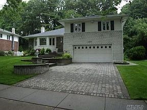 2nd image of 143 Stratford St N