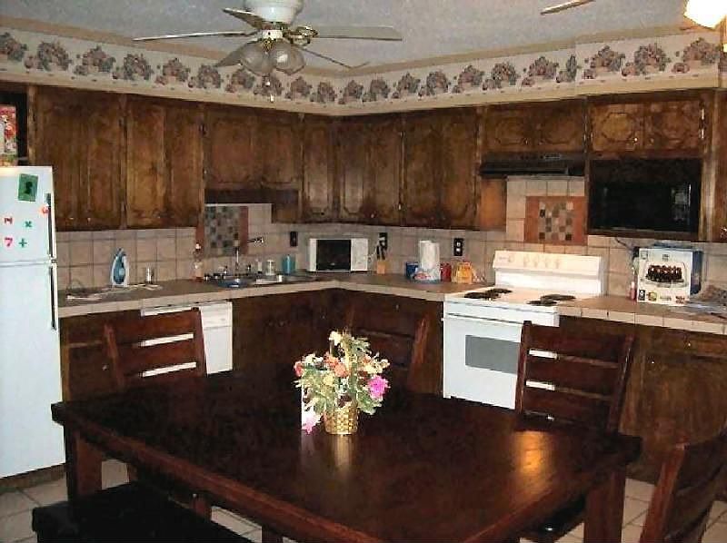 2nd image of 204 Finks Hideaway Rd
