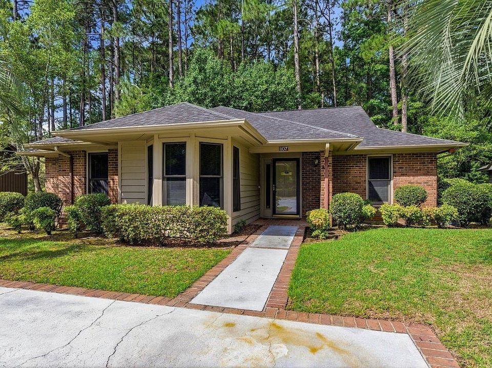 1st image of 107 Mayberry Ln.