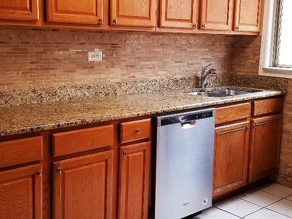 5th image of 2239 W Farwell Ave APT 3A