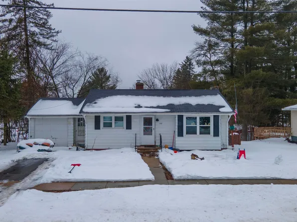 454 S Oxford St, Wautoma, WI 54982