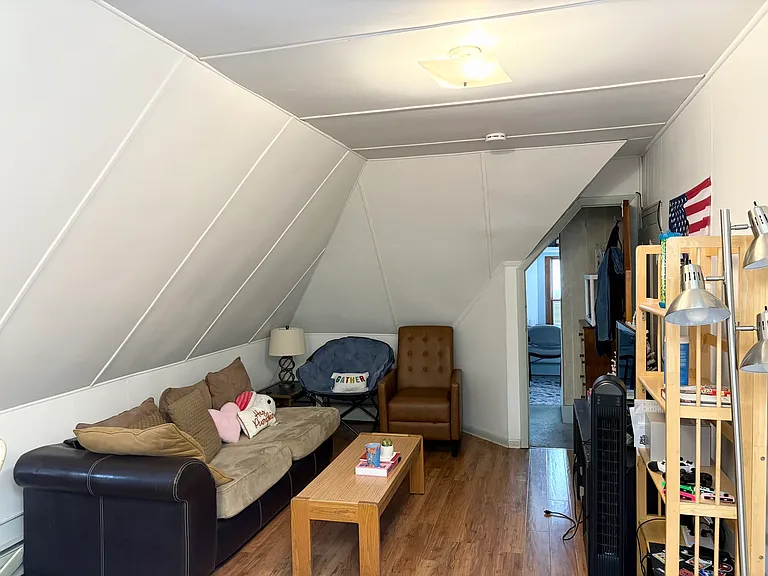 127 College Ave #6 — Photo 10