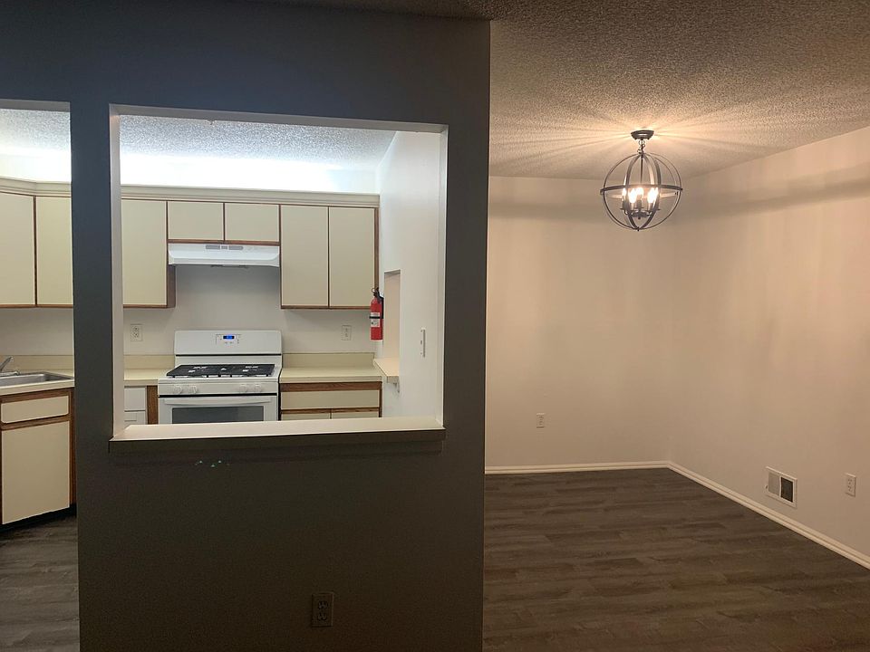 1st image of 18 Joyner Ct #18