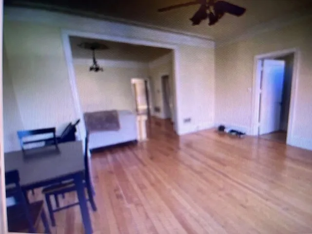 1015 W Newport Ave — Photo 4