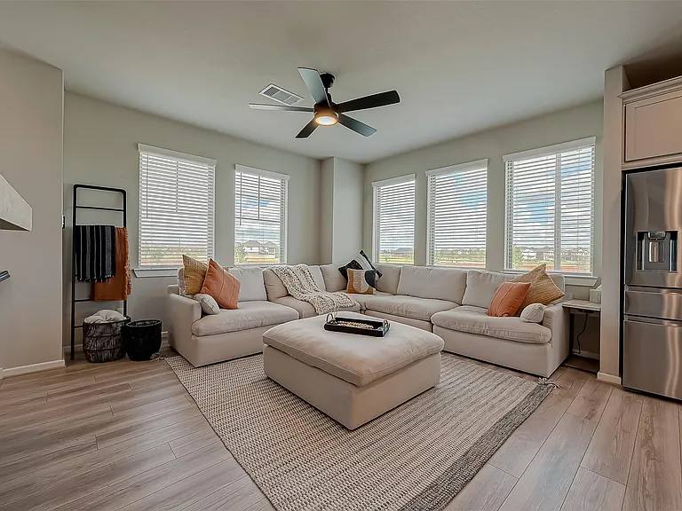 7659 Green Bulrush Way — Photo 3