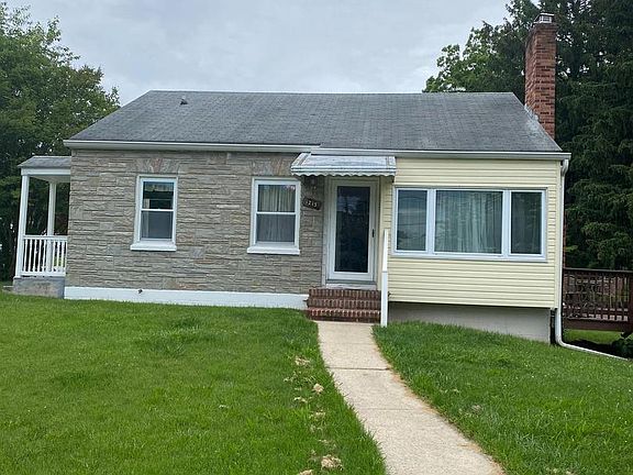 3rd image of 1213 Pinecrest Ave