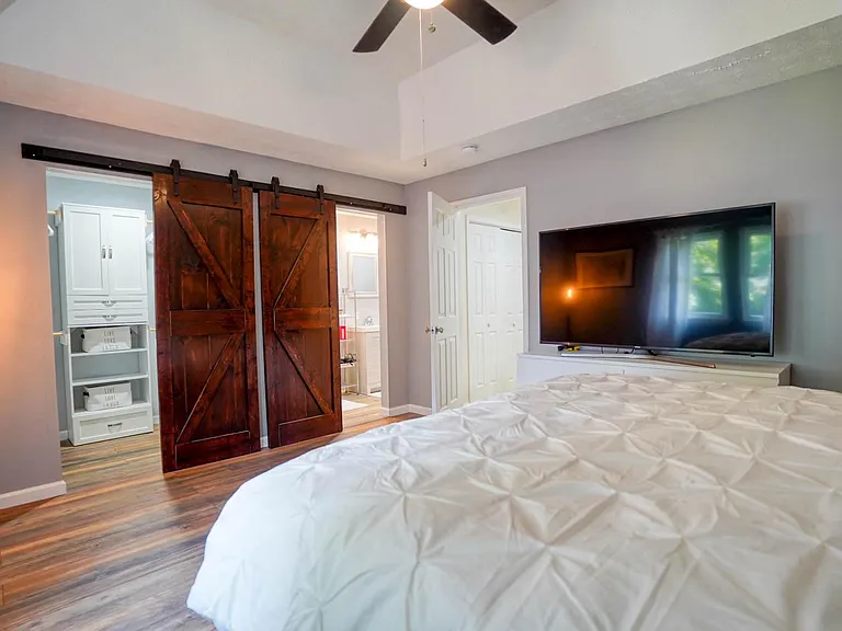 108 Braelinn Ct — Photo 37