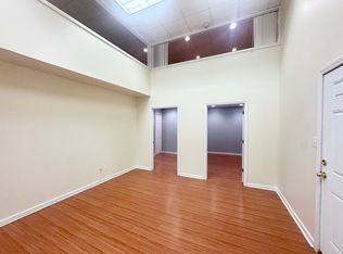 110 S 8th St APT 2R, Philadelphia, PA 19107
