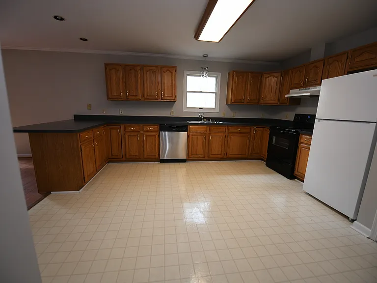 20503 Chestnut Ridge Dr — Photo 13