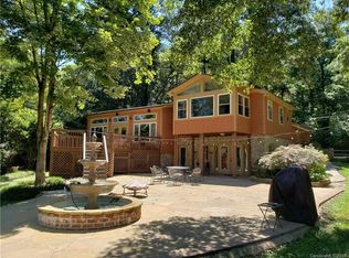 1609 Lake Dr, Charlotte, NC 28214