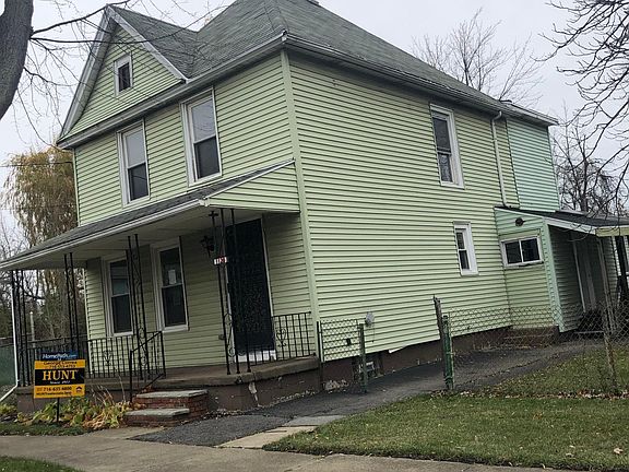 3rd image of 1128 Grove Ave