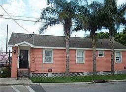 2nd image of 5601 Tchoupitoulas St