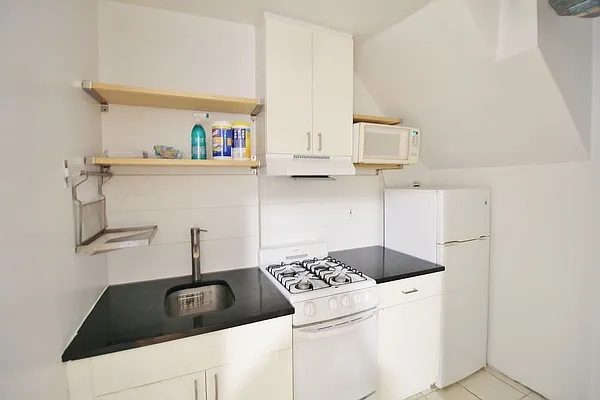 Rented by One Eleven Residential, Inc. | media 1