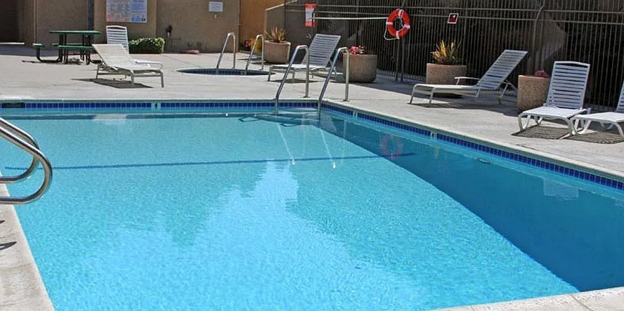 2 bed, 2.5 bath, 1650 sqft, $3,200 — Photo 4