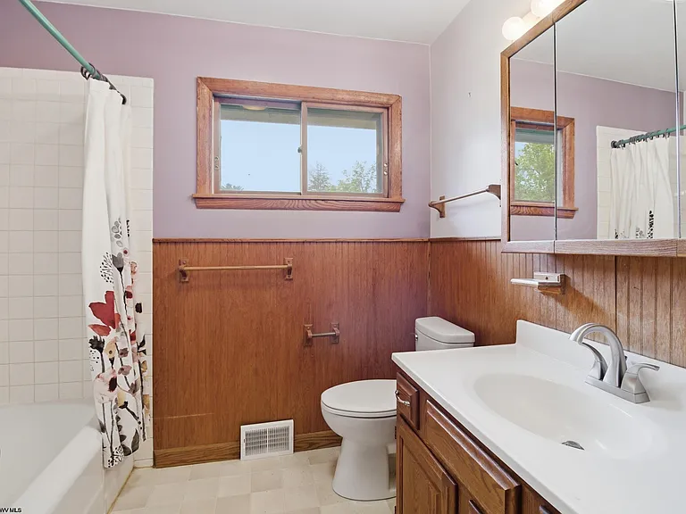 1217 Corvet Ave — Photo 18