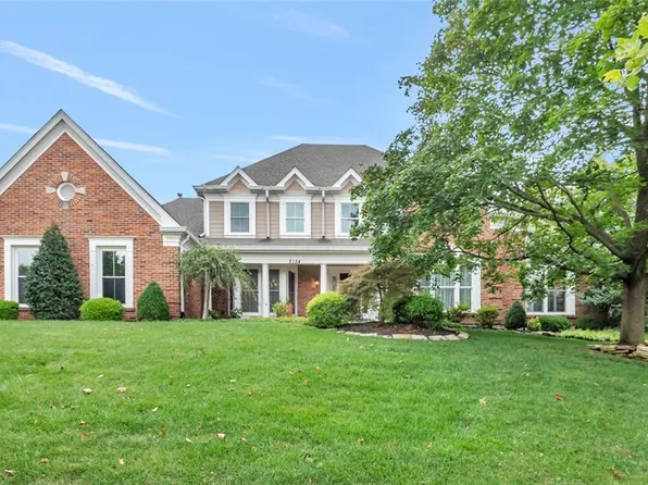 2154 White Lane Dr, Chesterfield, MO 63017