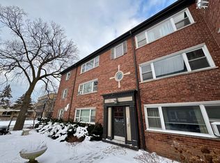 1314 Central St APT 1S, Evanston, IL 60201