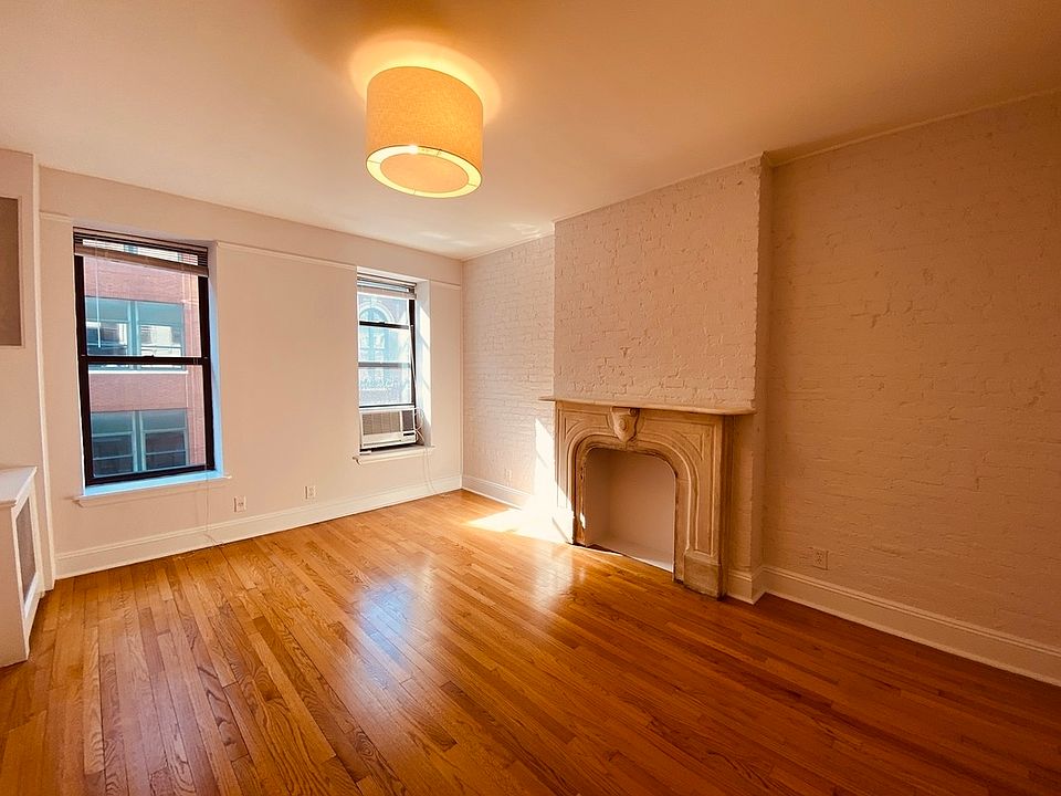 1st image of 445 W 56th St APT 4W