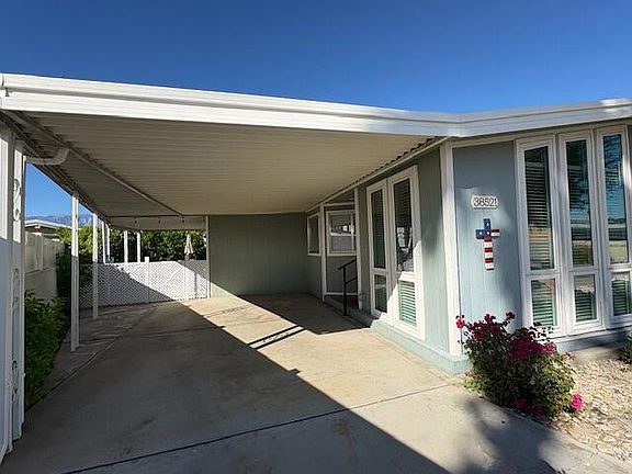 3rd image of 38521 Cactus Ln