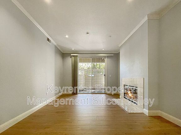 4th image of 602 Arcadia Ter Unit 104