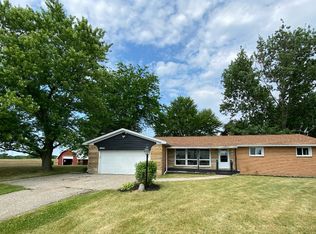 8921 N Mission Rd, Clare, MI 48617