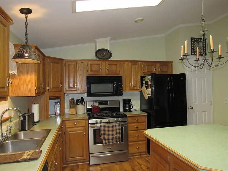 2 Heather Ln — Photo 6