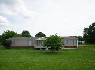 111 Canfield Dr, Olin, NC 28660