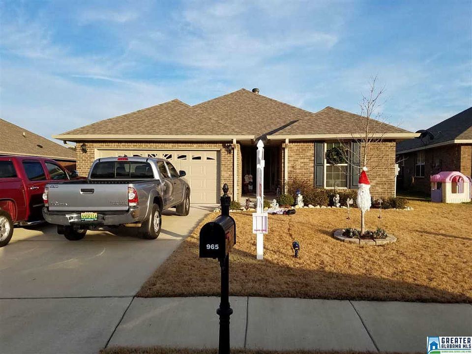 1st image of 965 Clover Ave