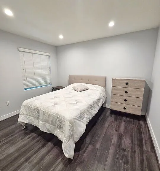 2651 S Hobart Blvd #6 — Photo 14