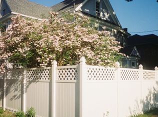 41 Elm St, Westfield, NY