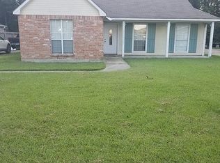 35077 Live Oak Village Rd, Denham Springs, LA 70706