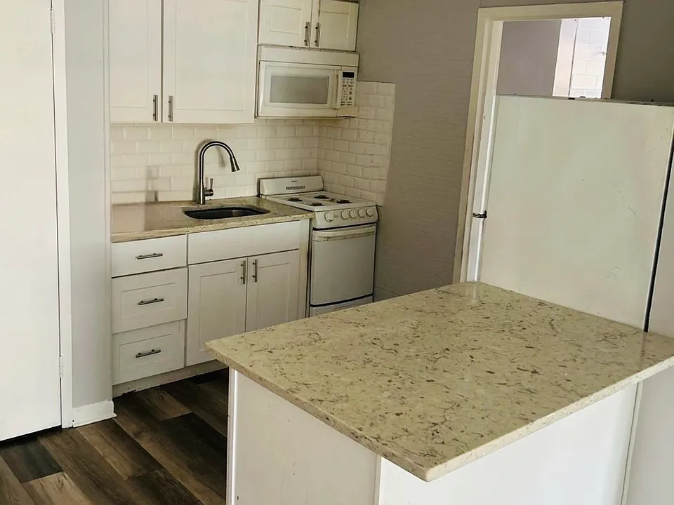 80 Taft Ave #5