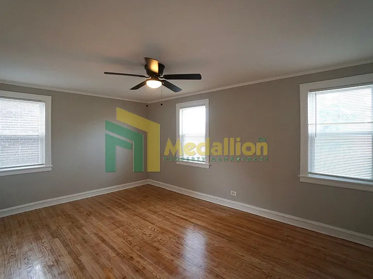 2048 W 82nd Pl — Photo 12