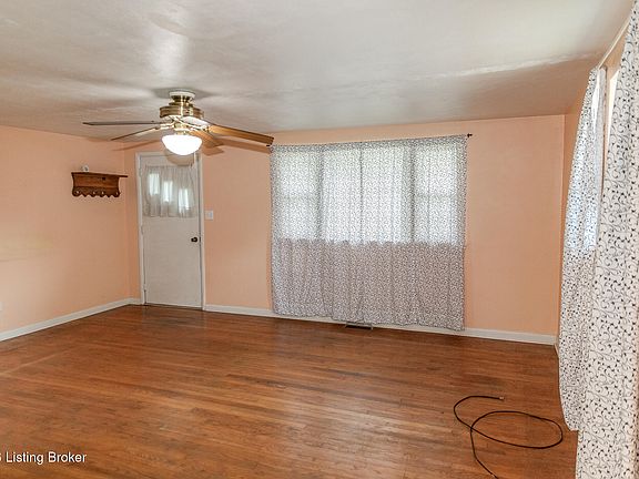 3rd image of 106 W 1st St