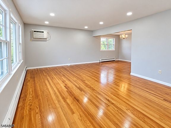 3rd image of 311 Rutherford Blvd