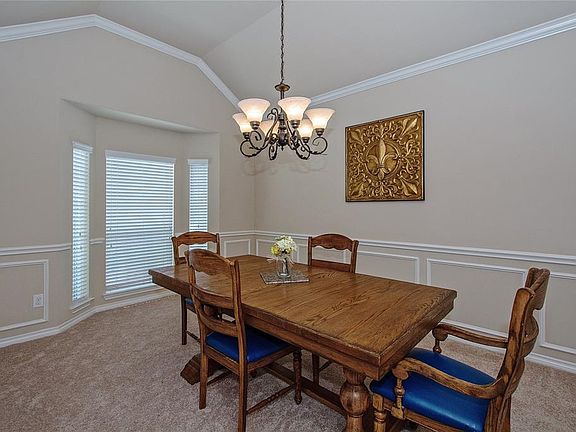 3rd image of 9514 Fossil Canyon Dr