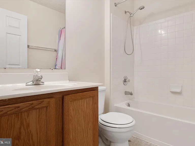 8221 Barrington Ct #41 — Photo 16