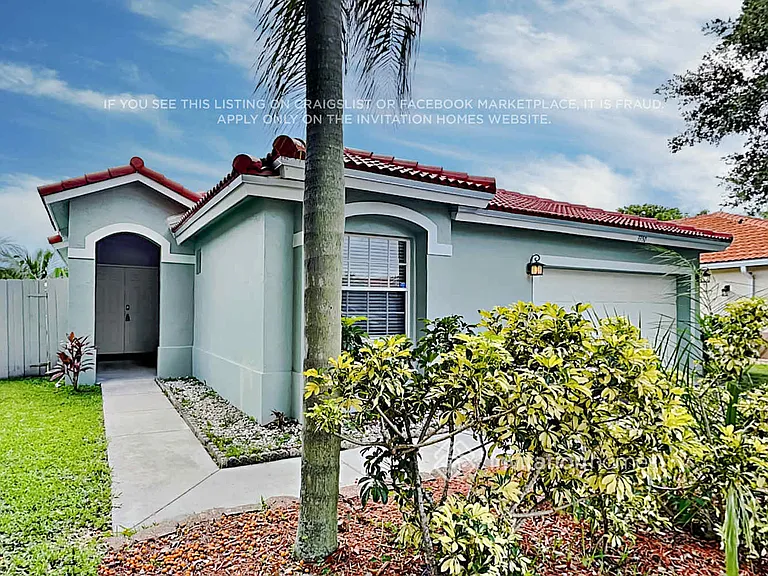 3350 NW 78th Ave — Photo 2