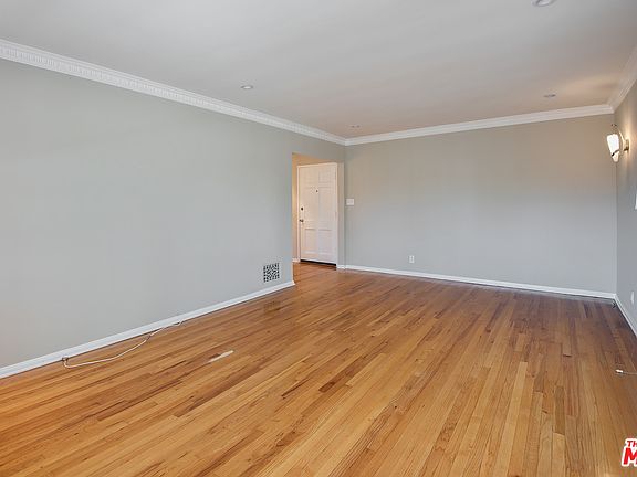 5th image of 8573 Holloway Dr