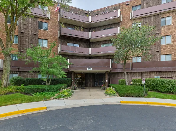 840 Wellington Ave Unit 501, Elk Grove Village, IL 60007