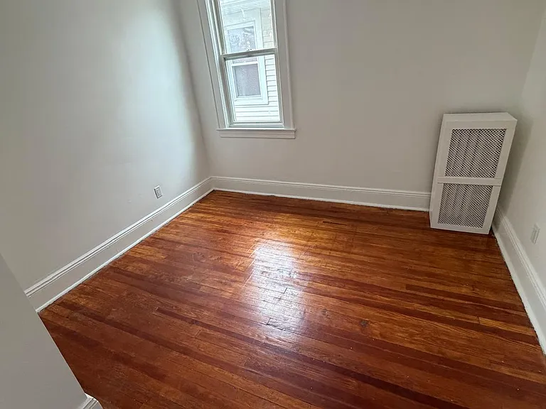 27 Piaget Ave #2 — Photo 5