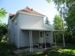 305 3rd St SW, Red Lake Falls, MN 56750