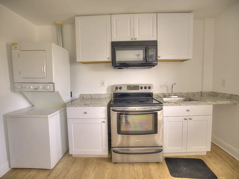 1405 N Decker Ave #2 — Photo 5