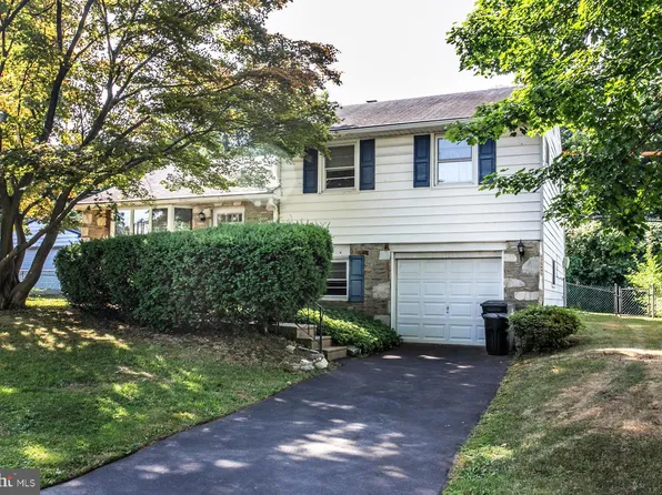 3165 Maple Rd, Huntingdon Valley, PA 19006